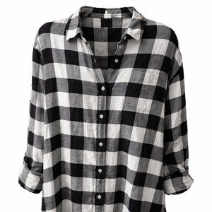 Forever 21 Women’s Black & White Plaid Button-Up Shirt – Size S